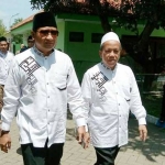 Wakil Bupati Pasuruan KH. Mujib Imron (kanan) bersama Bupati Pasuruan Irsyad Yusuf.