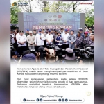 Menteri Nusron Wahid bersama pihak terkait melakukan konferensi pers setelah pemantauan langsung di Desa Kohod, Tangerang, Banten. Foto: Ist.