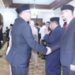 Plt. Wali Kota Pasuruan Raharto Teno Prasetyo, S.T. menghadiri pelantikan Alexander Ruby Setyohadi sebagai Kepala Perwakilan BPKP Provinsi Jawa Timur di Gedung Negara Grahadi Surabaya, Senin (20/1) kemarin.