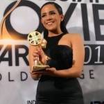 Angel Pieters saat memenangi Indonesia Movie Awards kategori Soundtrack Film Terfavorit. foto: infospesial