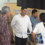 Wali Kota Kediri bersama Kepala BI Kediri,  saat meninjau pelaksanaan OPM di Kelurahan Semampir.