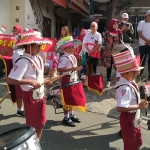 Suasana karnaval yang digelar Warga Dusun Songgoriti, Desa Songgokerto, Kecamatan Batu, Kota Batu.