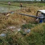 Pompa penyedot air sungai yang dialirkan ke lading sawah petani yang mulai mengalami kekeringan. (Foto nanang ichwan/BangsaOnline)