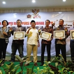 lima-perusahaan-raih-jombang-investment-award-2024-pwi-jombang