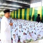 Wakil Gubernur Jawa Timur Drs. H. Saifullah Yusuf saat menghadiri Haul ke-26 Almarhum KH. Muhammad Iskandar di Pondok Pesantren Putri Nur Khadijah Mambaul Maarif Denanyar Jombang, Minggu (24/12).