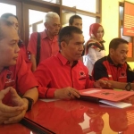 Konferensi pers penetapan Abdul Hakim sebagai Ketua DPRD Kota Malang periode 2014 - 2019. foto: IWAN/ BANGSAONLINE