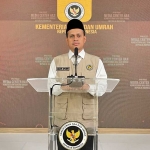 Kabiro Humas Kemenhaj, Moh. Hasan Afandi, saat memberi keterangan terkait haji ilegal. Foto: MCH 2026