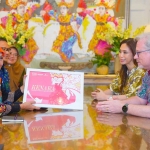 Gubernur Khofifah saat bertemu dengan University Rector for Indonesia and Southeast Asia, KCL, Simon Tenner, dan Head of Operations KCL Singhasari, Suneeta Nathan di Surabaya.