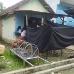 Rumah sekeluarga korban keracunan makanan di Jombang.