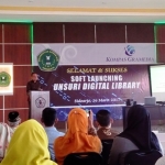 Rektor Unsuri Dr Gunawan Adji MMT beri sambutan di depan sivitas akademika Unsuri. 