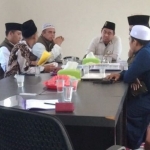 Tim Assesor PW DMI Jatim saat verifikasi faktual di Masjid KH. Ahmad Dahlan Bunder. Foto: Ist.