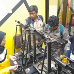 Rombongan saat berkunjung ke 3D Printing Studio Think Indonesia School.