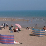 Di pantai ini,  pasangan muda ngeseks. foto: mirror.co.uk
