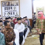 Gubernur Jatim, Khofifah Indar Parawansa menginisiasi Kesepakatan Bersama (KSB) sekaligus Perjanjian Kerja Sama (PKS) dengan Perguruan Tinggi Negeri/Swasta Keagamaan Islam dan Ma’had Alyserta Kopertais IV wilayah Surabaya. foto: ist