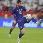 Lionel Messi menjadi aktor kemenangan Argentina 5-0 atas UEA di laga ujicoba, Rabu (16/11/2022). 