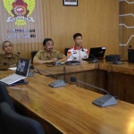 Kepala Diskominfo Kota Kediri, Apip Permana (tengah), saat memberi sambutan. Foto: Ist