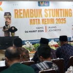 Wali Kota Kediri saat memberi sambutan. Foto: Ist