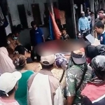 Pembacokan teman satu kos di Desa Tanah Merah Dajah, Kecamatan Tanah Merah, Bangkalan.