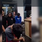 Ketiga pelaku saat digelandang anggota Satreskrim Polrestabes Surabaya