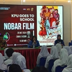 Suasana nobar film di SMKN 2 Kota Kediri. Foto: Ist