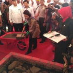 Menteri BUMN RI Rini M Soemarno, di PG Asembagus Situbondo. foto: MURSIDI/ BANGSAONLINE