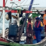 Salah satu kapal nelayan yang diamankan karena menggunakan trawl.