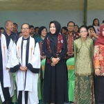 Didampingi jajaran lintas agama, Bupati Ikfina meresmikan gereja di Desa Sidoharjo, Kecamatan Gedeg, Ahad (9/6/2024). 