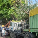 Kondisi truk bermuatan yang alami kecelakaan di Jalan Gajah Mada, Kelurahan Doromukti, Kecamatan Tuban, Senin (3/10/2022).