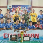 SMPN 1 Mojokerto saat dinobatkan sebagai juara dalam Futsal PWI Cup 2026.