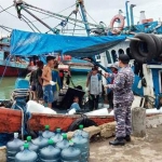 Suasana di perairan Tamperan Pacitan.