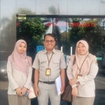 Jajaran Kantah Kabupaten Pasuruan saat berada di KPKNL Sidoarjo.