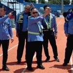 Persiapan Mujahadah Kubro 1 Abad NU yang dilakukan petugas Perumda Tugu Tirta Malang.