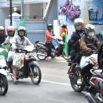 Para santri di Banyuwangi menyemarakkan kirab menuju Jakarta. 