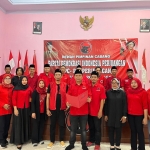 Ketua dan Seluruh Pengurus DPC PDI-P Kabupaten Probolinggo sat deklarasi komitmen program kerja di kantor DPC Dringu