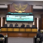 Rapat paripurna menentukan Pimpinan DPRD Tuban.