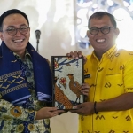 Bupati Pamekasan, Baddrut Tamam, saat menerima kunjungan Wakil Bupati Soppeng, Lutfi Halide.