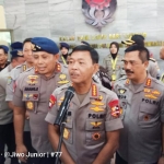 Kapolri Jenderal Idham Azis saat diwawancari awak media.