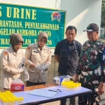 Kegiatan tes urine dadakan Kodim Bangkalan