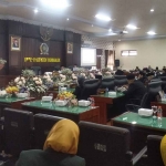 Rapat paripurna yang digelar DPRD Trenggalek.