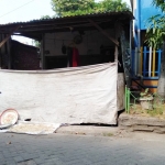 Rumah tersangka yang jadi lokasi pencabulan.