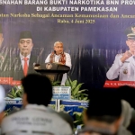 Kepala BNN Republik Indonesia, Marthinus Hukom, saat menyampaikan sambutan sebelum pemusnahan barang bukti narkotika.