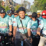 Ketum Ansor, Addin Jauharudin, saat gowes bareng Bangkalan - Jombang dalam rangka memperingati Harlah ke-92 GP Ansor. Foto: Dok. PP Ansor.