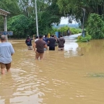 Banjir yang terjadi di Desa Banangka merendam rumah warga, sekolah, hingga akses jalan antar desa.