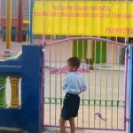 Sekolah TK Dharma Wanita Meri yang disegel warga. foto: YUDI EP/ BANGSAONLINE