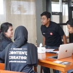 Peserta saat mengikuti pelatihan konten kreator yang digelar Disnaker Kabupaten Kediri. Foto: Ist.