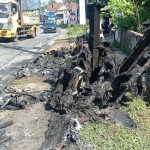 Pikap yang hangus terbakar di Kecamatan Selopuro, Kabupaten Blitar.