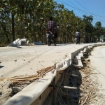 Kondisi jalan Kecamatan Senori yang tengah diperbaiki.