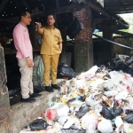 Bupati Bangakalan saat meninjau lokasi RDU di Jl. Letnan Sunarti