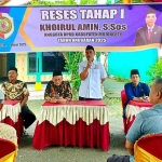 Anggota DPRD Kabupaten Mojokerto dari Fraksi Nasdem, Choirul Amin, saat menggelar reses tahap pertama. Foto: ARIS/ BANGSAONLINE