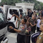 Penyerahan kendaraan operasional Koperasi Desa/Kelurahan Merah Putih di Kabupaten Kediri. Foto: Ist